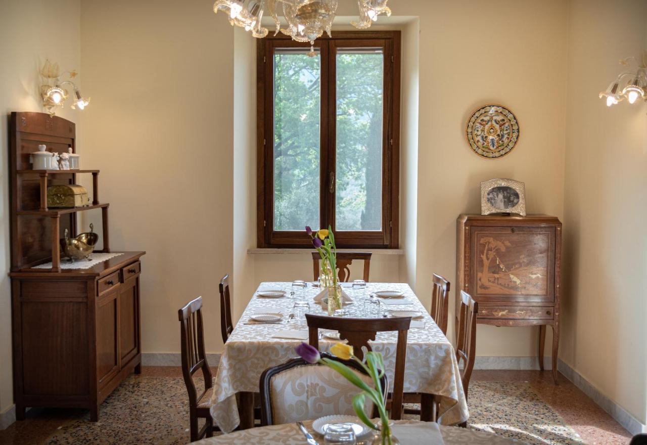 Agriturismo Villa Val D'Olivi Capodacqua  Kültér fotó