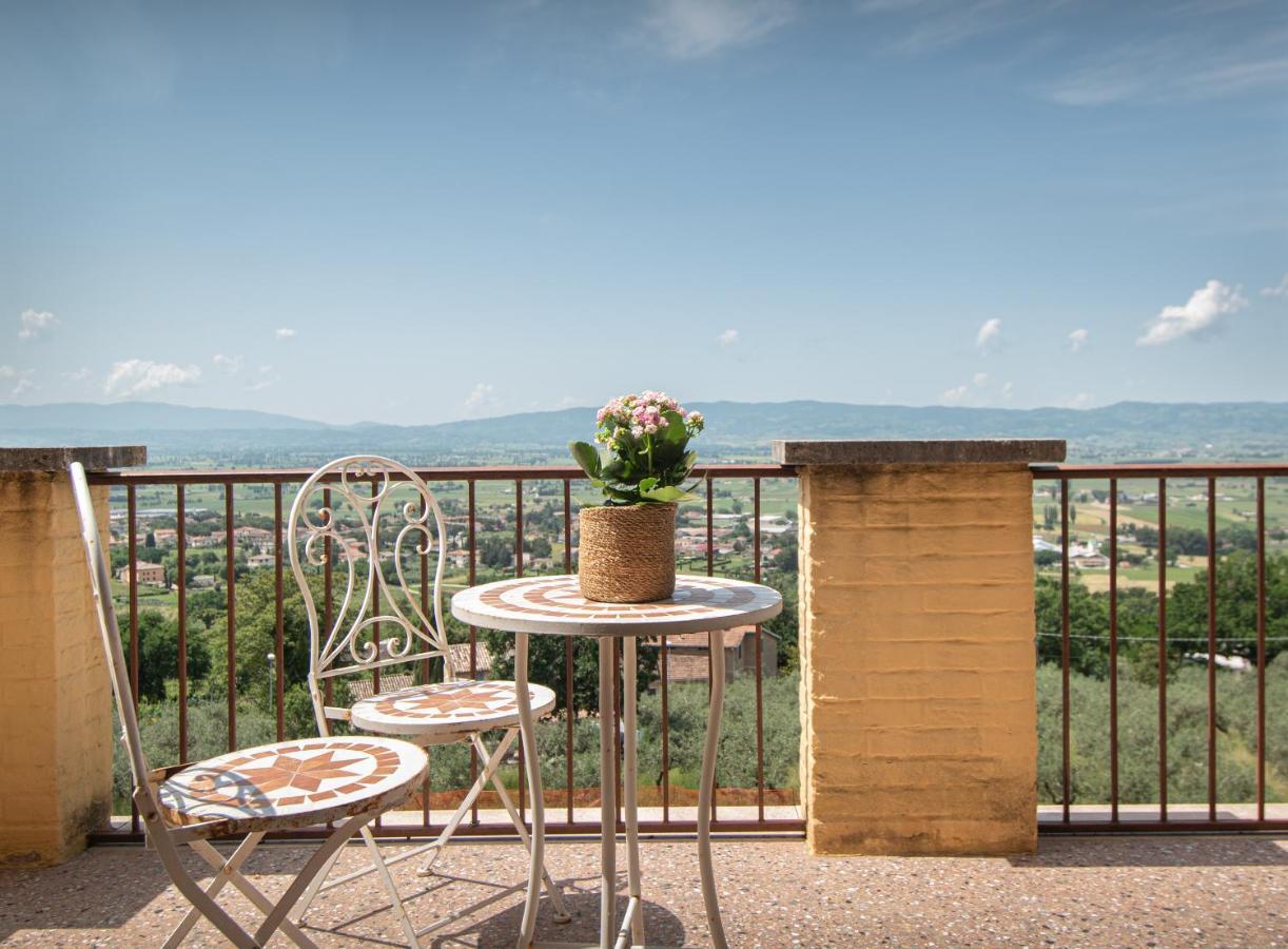 Agriturismo Villa Val D'Olivi Capodacqua  Kültér fotó