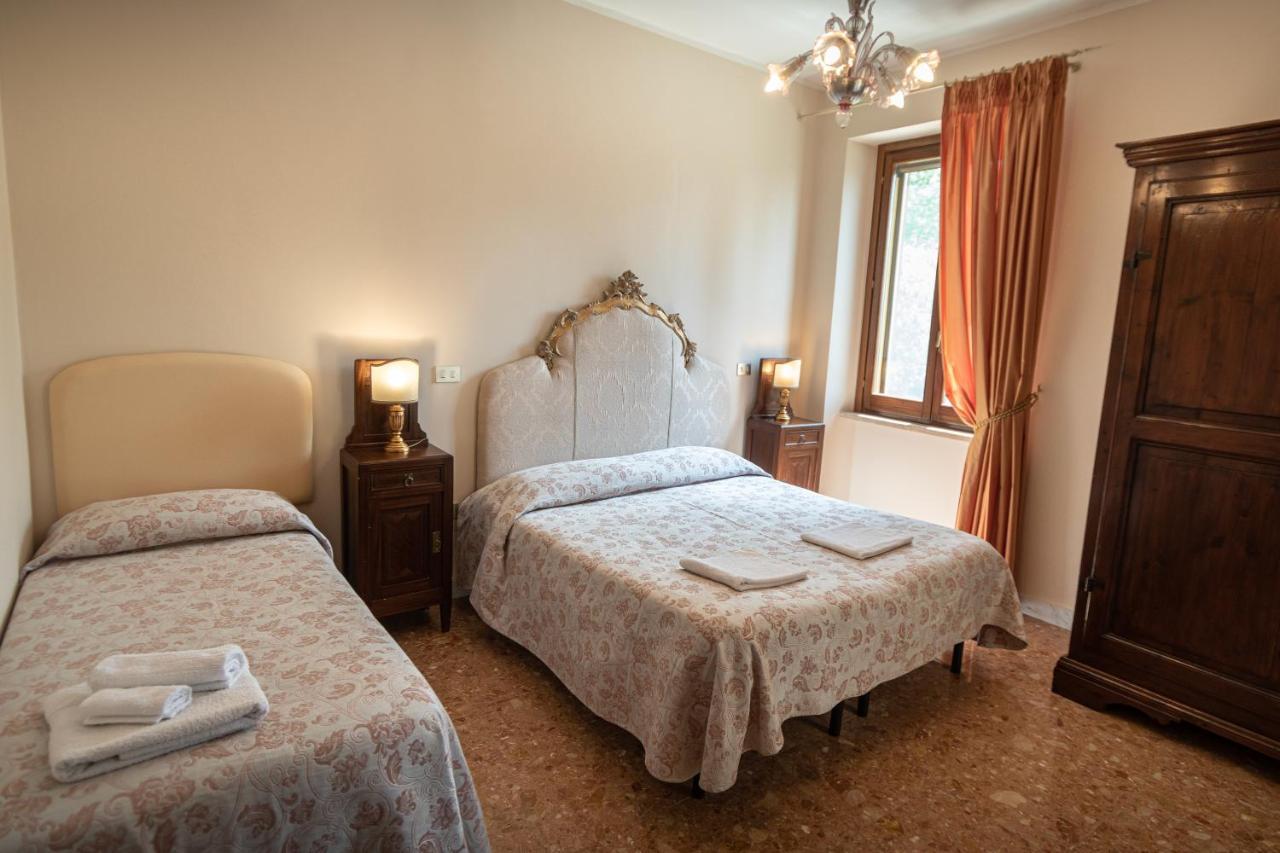Agriturismo Villa Val D'Olivi Capodacqua  Kültér fotó