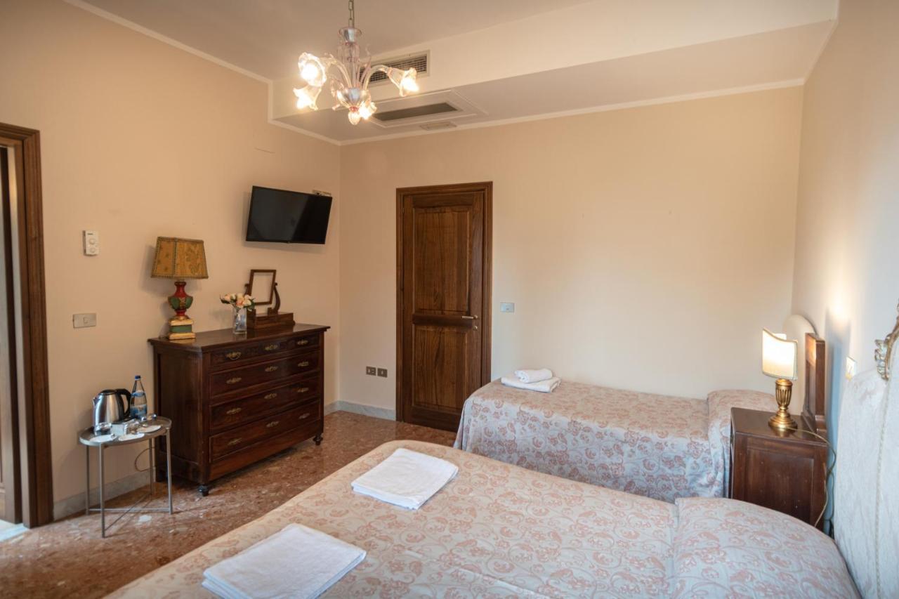 Agriturismo Villa Val D'Olivi Capodacqua  Kültér fotó