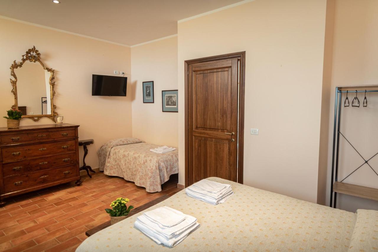 Agriturismo Villa Val D'Olivi Capodacqua  Kültér fotó