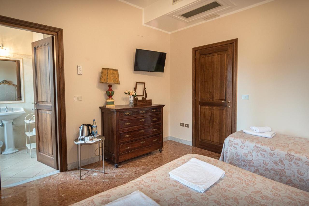 Agriturismo Villa Val D'Olivi Capodacqua  Kültér fotó
